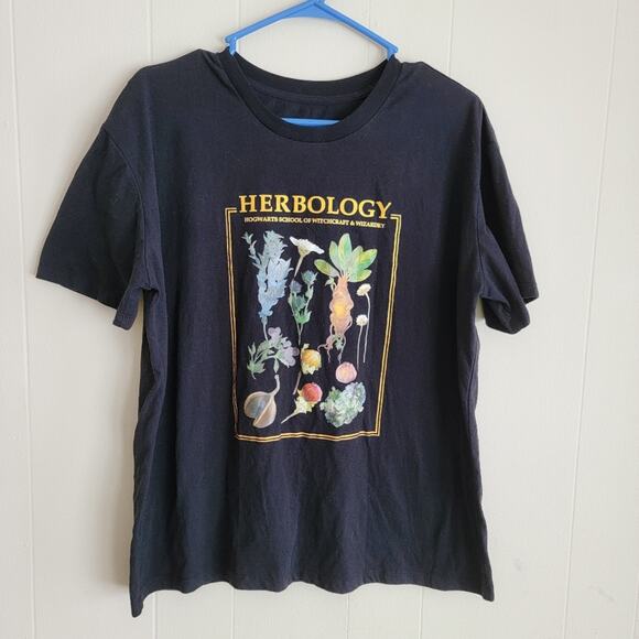 Warner Bros. Tops - Warner Bros. Harry Potter Herbology Tee